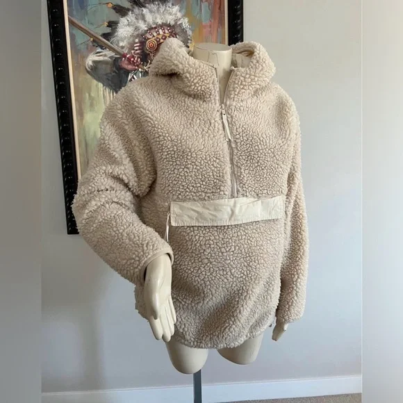Urban Heritage Beige Sherpa Jacket – Size Small (Oversized Fit) - Picture 3 of 9
